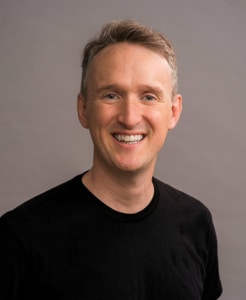 Headshot of Andrew Eldredge-Martin 